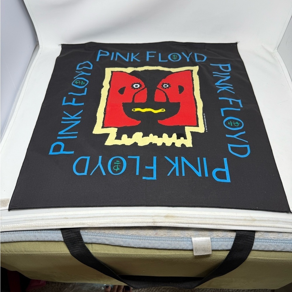 vintage Pink Floyd concert bandana wall hanging 1994 Division Bell tour